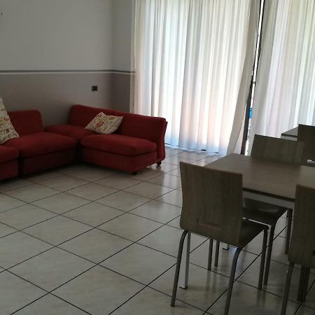 Mirabell Hotel Trezzo sull'Adda Bagian luar foto