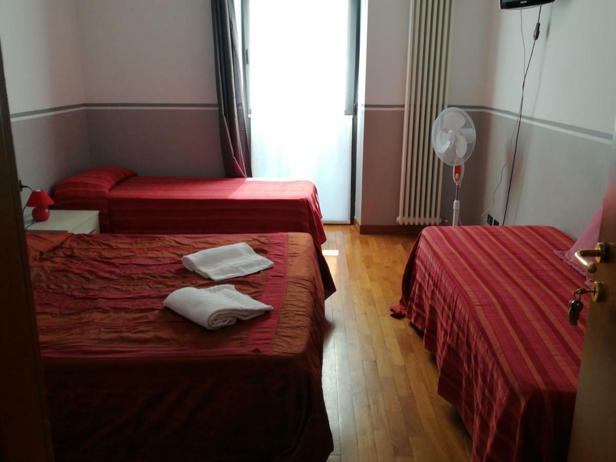Mirabell Hotel Trezzo sull'Adda Bagian luar foto