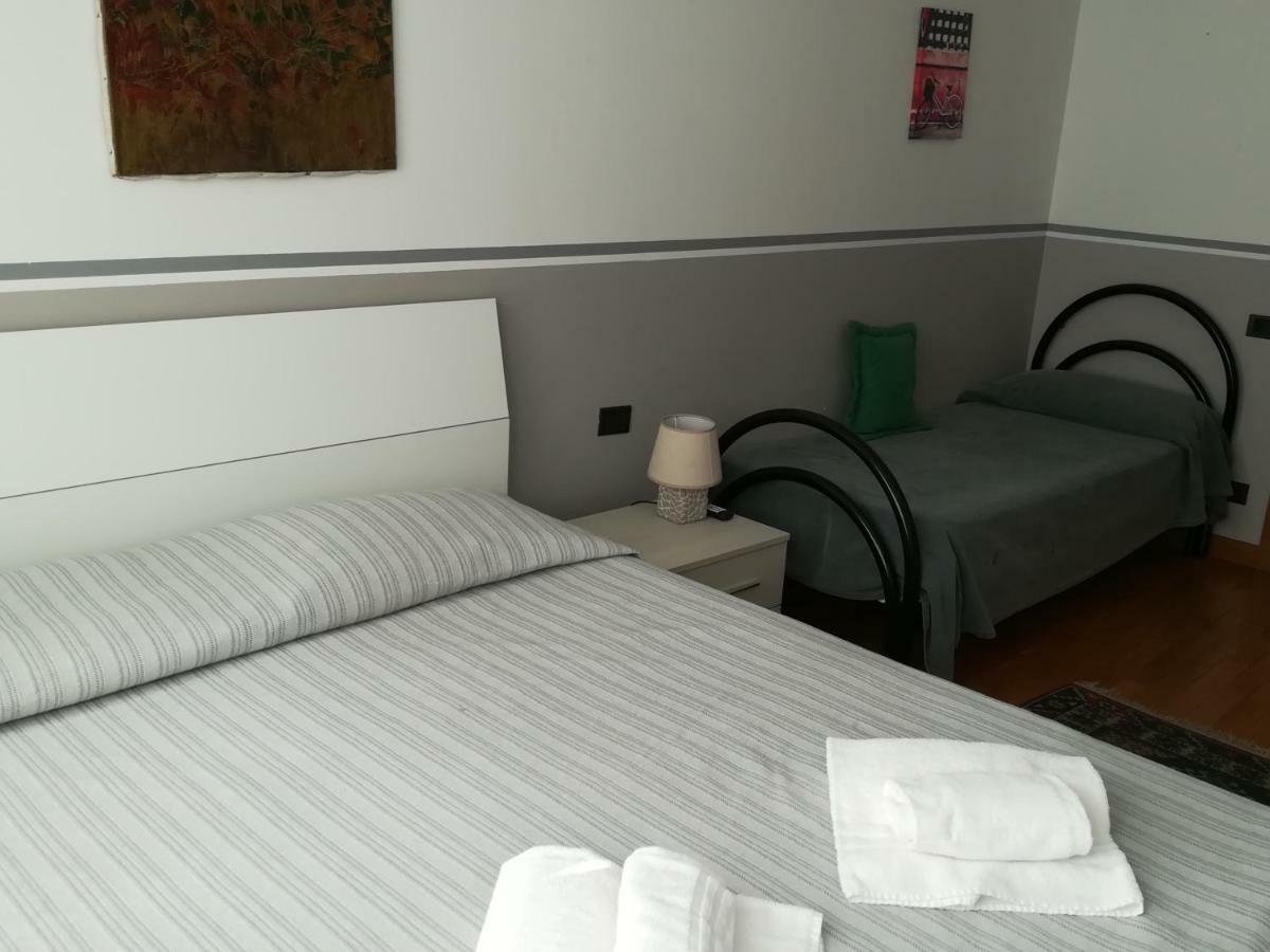 Mirabell Hotel Trezzo sull'Adda Bagian luar foto
