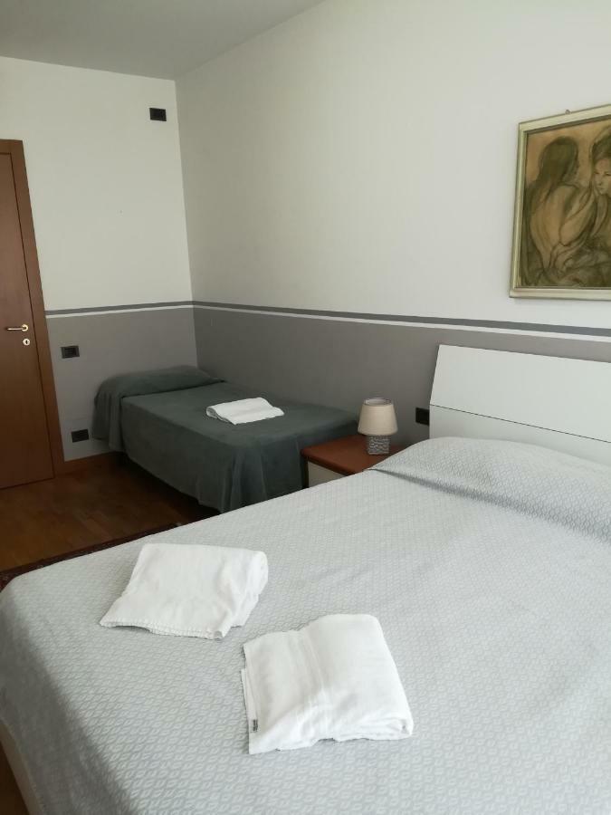 Mirabell Hotel Trezzo sull'Adda Bagian luar foto
